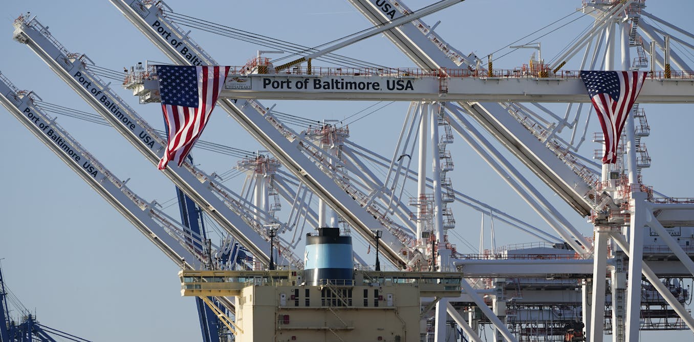 El colapso del puente del puerto de Baltimore sacude las cadenas de suministro ya sacudidas por los problemas en Panamá y el Mar Rojo