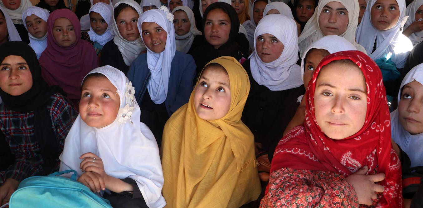 Pasé una década ayudando a las niñas afganas a progresar en su educación, y ahora los talibanes están utilizando estas tres razones para mantenerlas fuera de la escuela.